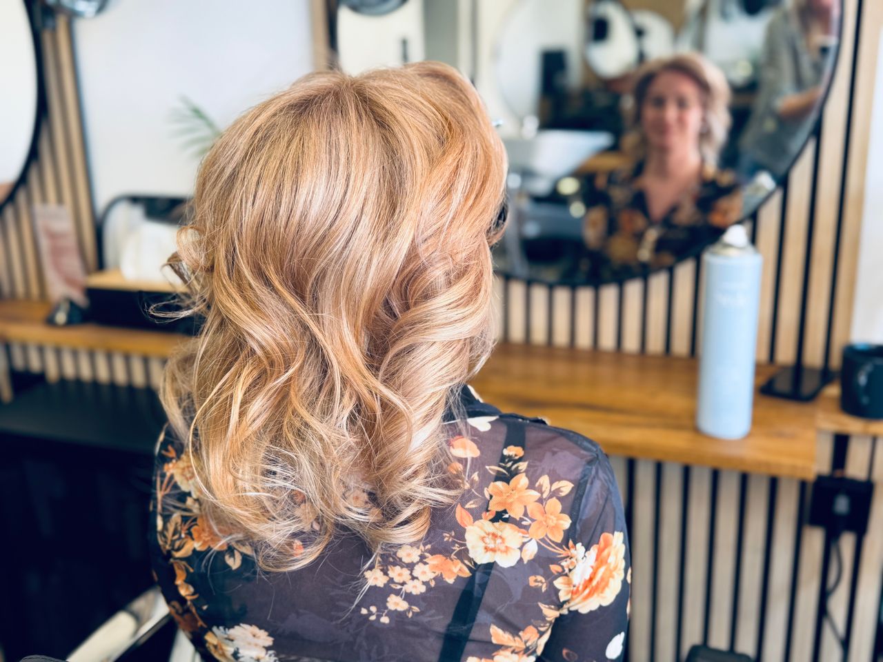 Locken mit dem Dyson Airwrap Locken mit dem Dyson Airwrap gemacht
