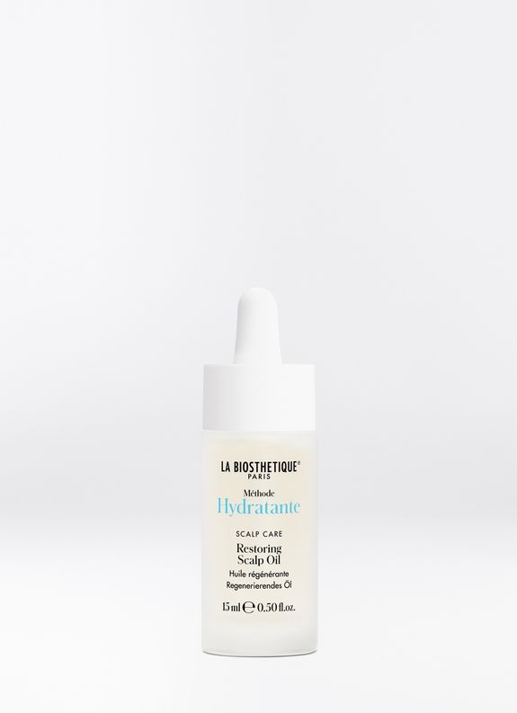 Restoring Scalp Oil in einer Pipettenflasche