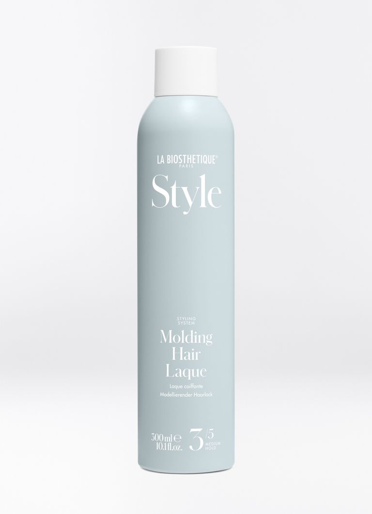 Molding Hair Laque in einer hellblauen 300ml Flasche.