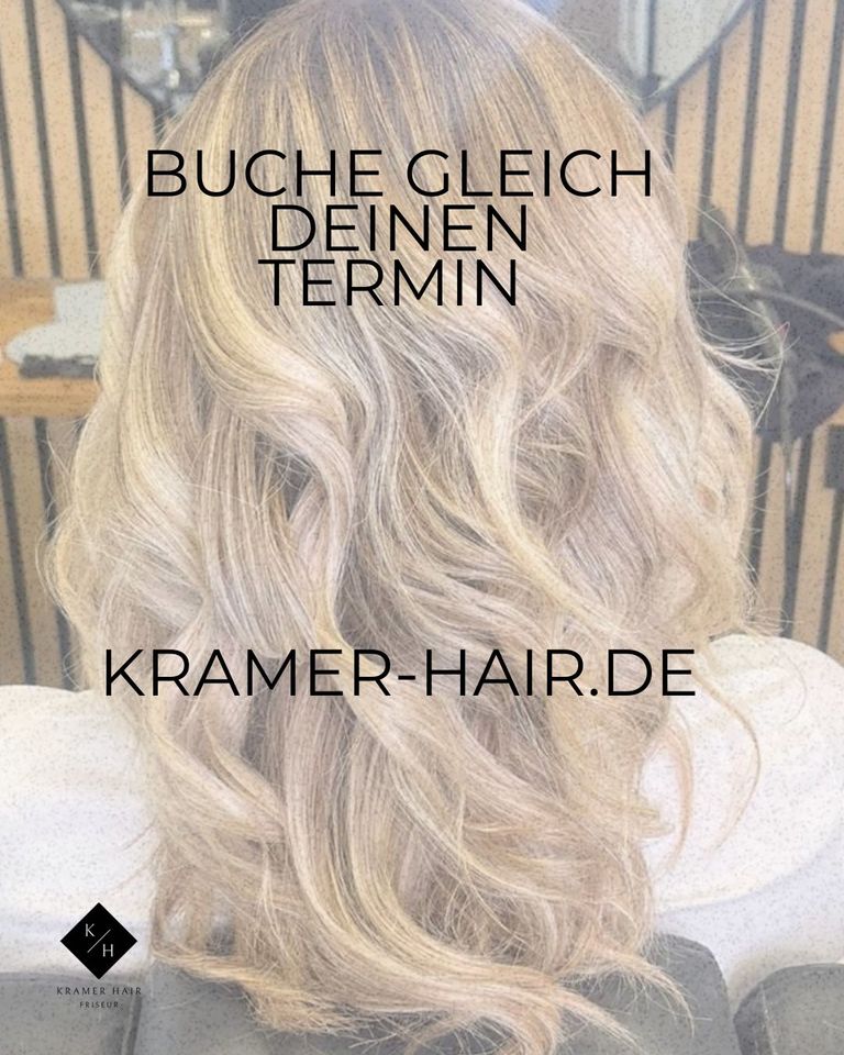 Gewelltes Blond mit Airtouch-Strähnen, Aufruf zur Terminbuchung bei Kramer Hair