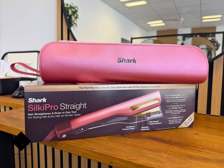 Verpackungskarton und Tasche des Shark Glätteisens